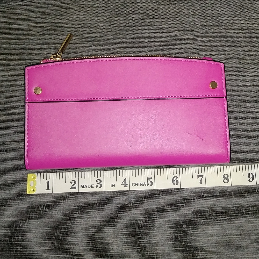 Big Pink Wallet - Picture 8 of 8